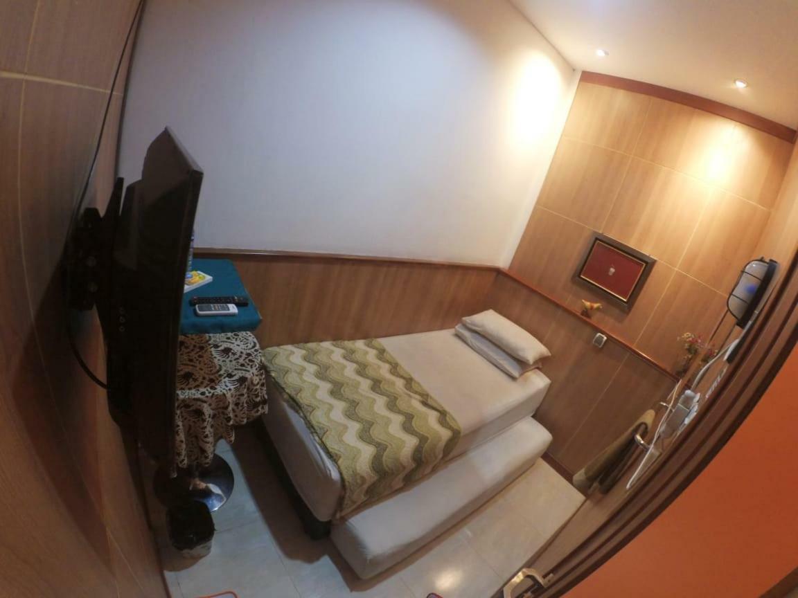 The Cabin Hotel Gandekan Yogyakarta Exterior foto